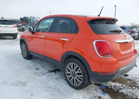 2016 Fiat 500X Trekking Plus из США, поврежденный, VIN ZFBCFYET1GP470538